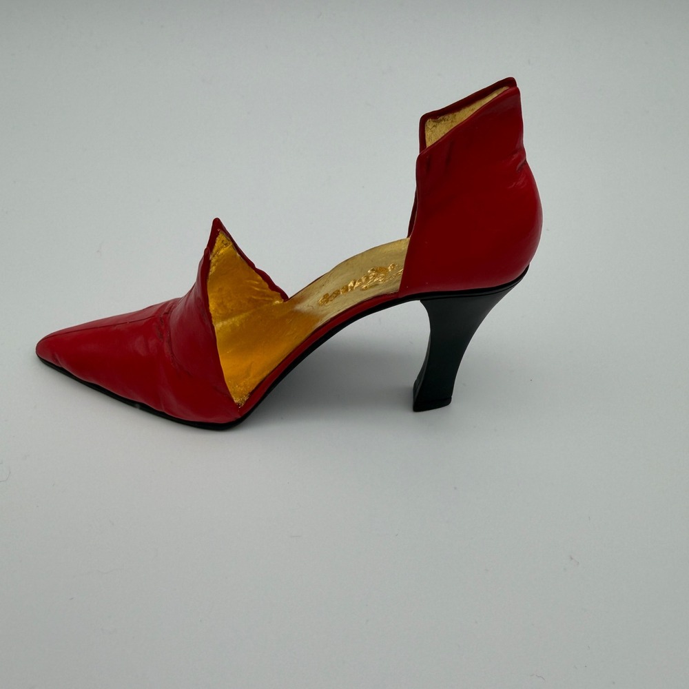 Just the Right Shoe Red Devil 25082 Raine Willitts Designs Miniature Figurine
